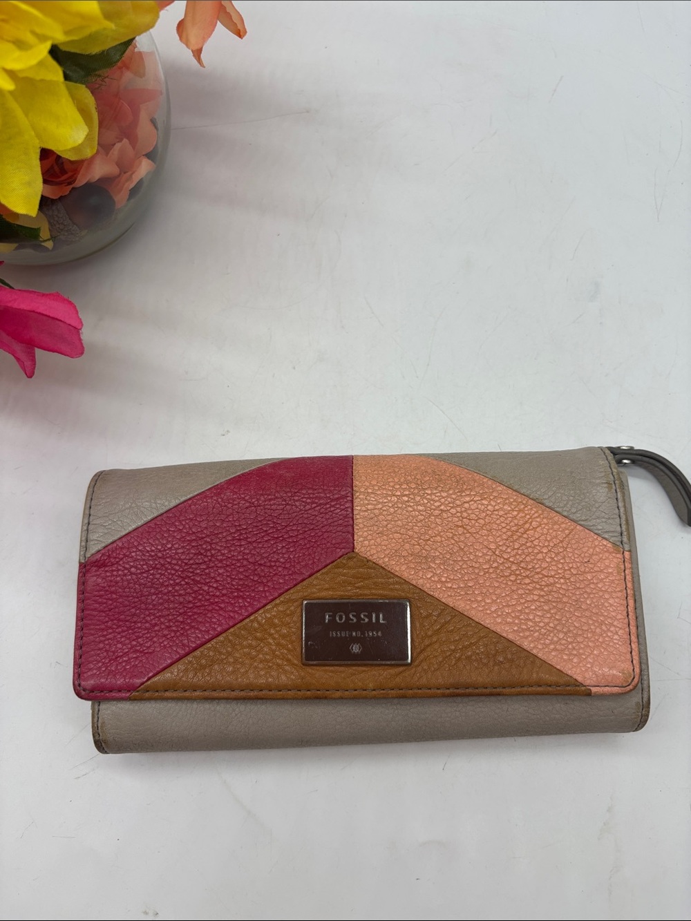 Fossil Colorblock Leather Wristlet Wallet – Pink, Peach, Tan, Gray